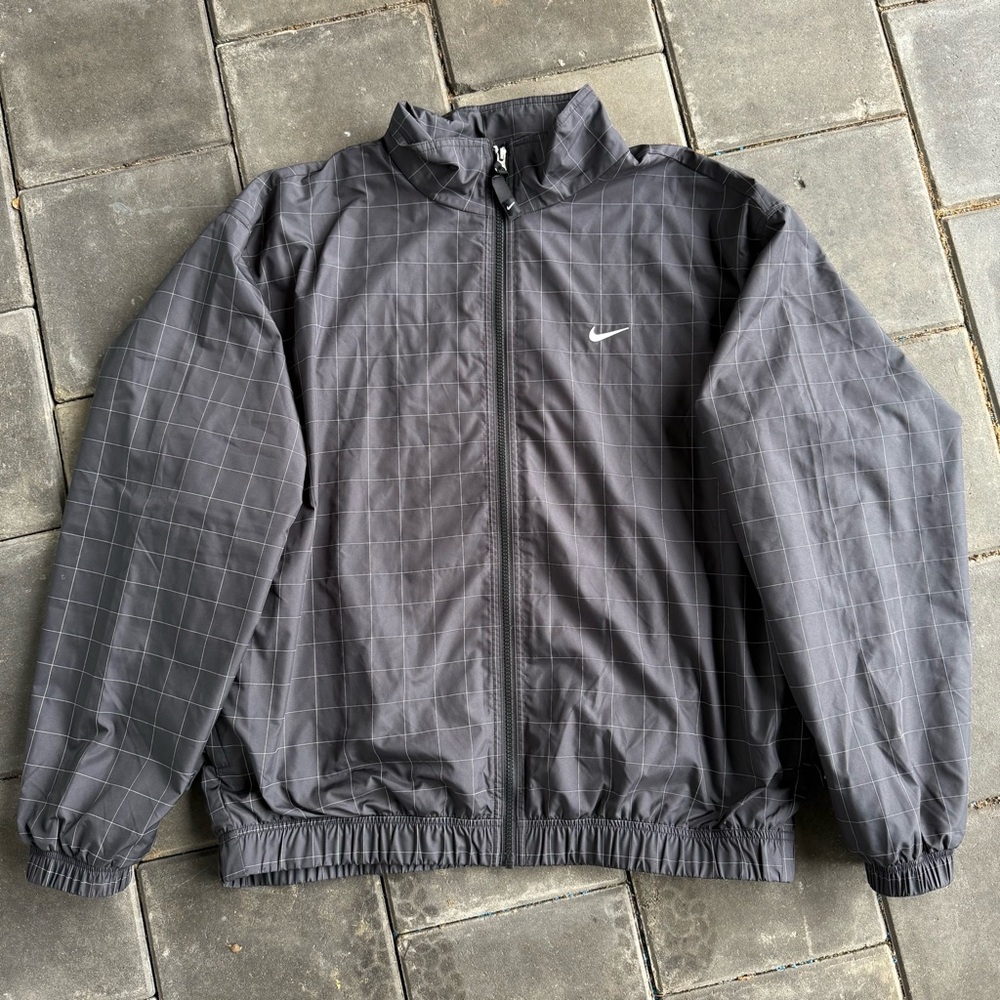Nike Men's Black wind breaker Jacket - size L